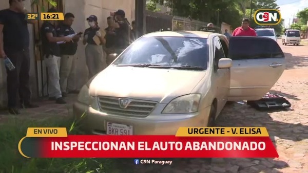 Inspeccionan el auto abandonado por los asaltantes - C9N