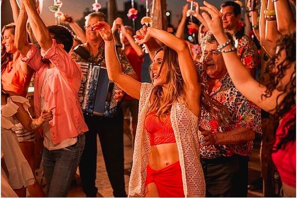 Soledad presenta “Tu Marca” junto a Los Palmeras