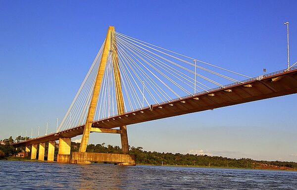Advierten que excesivas demoras para cruzar puente San Roque puede espantar a turistas - Megacadena — Últimas Noticias de Paraguay