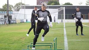 Alfredo Aguilar ya entrena en su nuevo equipo