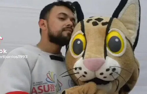 “Revelación” de Tiríka genera polémica: el descargo de la persona debajo del disfraz - Noticiero Paraguay