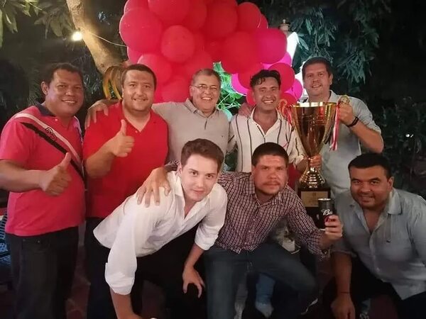 Atlético Colegiales está de fiesta - Fútbol - ABC Color
