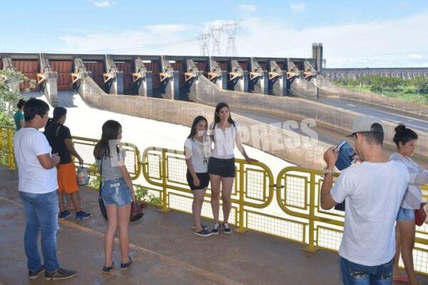 Complejo Turístico Itaipú recibió a más de 490.000 visitantes durante el 2022 – Diario TNPRESS