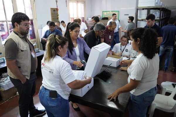 Se realizó preauditaría de materiales electorales para la elección en Guairá - .::Agencia IP::.