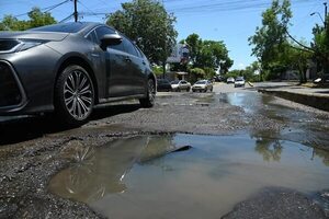 La avenida Artigas “tortura” a la ciudadanía con baches y cloacas - Nacionales - ABC Color