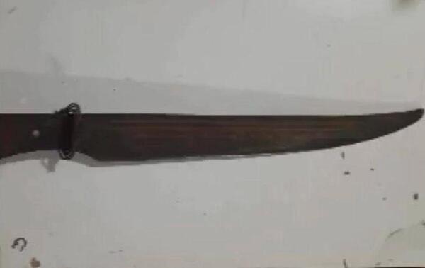 Amenazó a sus vecinos con un machete porque no le invitaron una cerveza en Limpio – Prensa 5