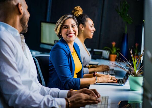 Participación económica de mujeres crece en Paraguay