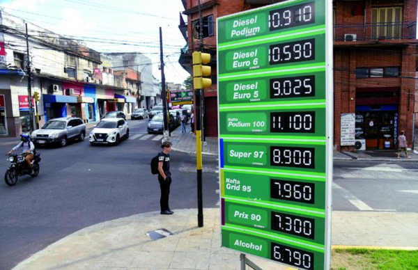 Los emblemas alzan de inmediato el precio del gasoil tras ajuste del ISC