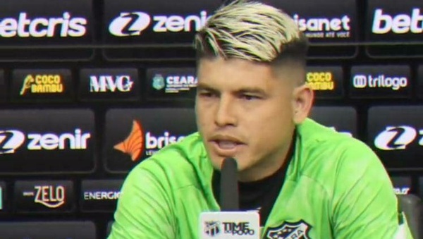 [VIDEO] Lo que dijo Alfredo Aguilar al ser presentado en el fútbol rapái
