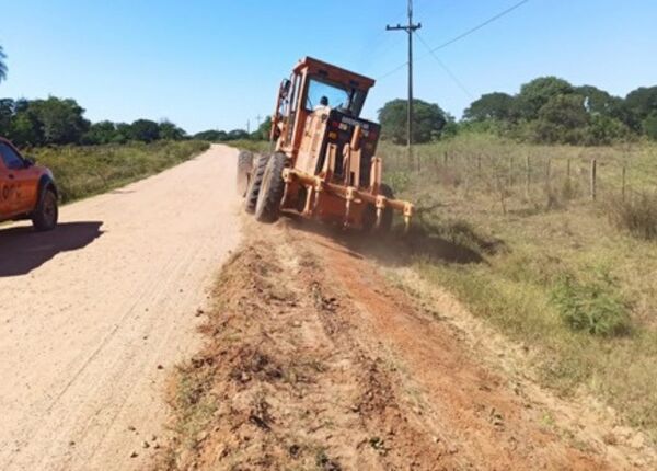 El nuevo año se inició con el arreglo de varios caminos vecinales - .::Agencia IP::.