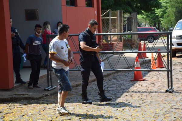 Imputan a sindicado de apuñalar a adolescente de 14 años | 1000 Noticias