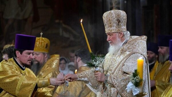 Los ortodoxos celebran la Navidad a la sombra de la guerra