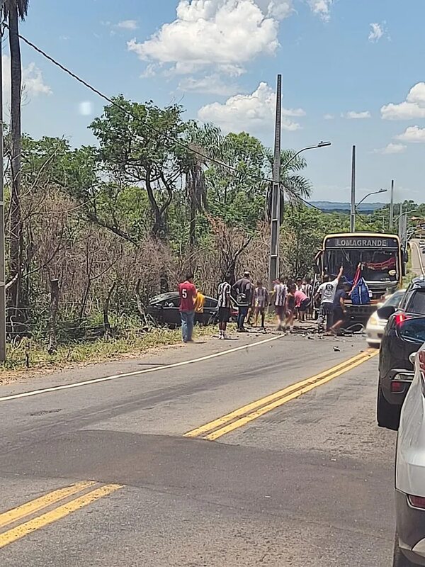 Choque frontal en ruta Luque-San Bernardino deja dos heridos - Policiales - ABC Color