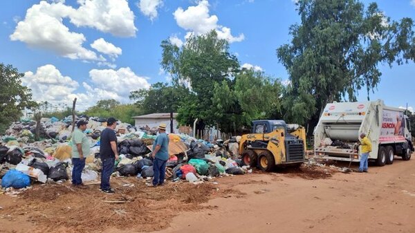 Intervienen vertedero clandestino en zona de la Costanera Norte de Asunción