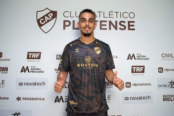 Ronaldo Martínez, en Platense - Fútbol Internacional - ABC Color