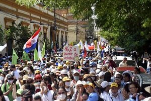 Más de 3.000 nuevos cargos presupuestados - Economía - ABC Color