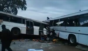 Al menos 40 muertos y 78 heridos tras choque de dos buses en Senegal