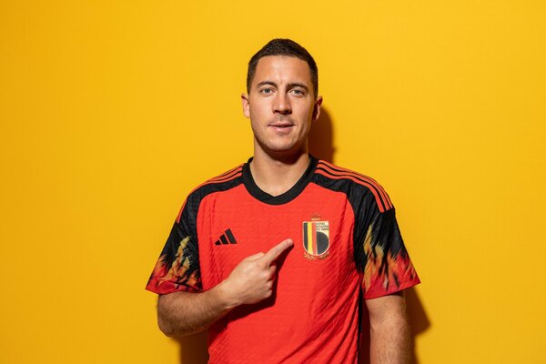El futbolista paraguayo que felicitó a Eden Hazard por su cumpleaños