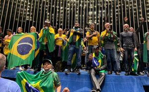 Tras ocupación del Congreso de Brasil por parte de Bolsonaristas, piden intervención federal en el DF - Megacadena — Últimas Noticias de Paraguay