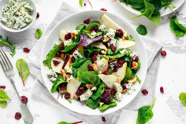 Ensalada de rúcula, peras y queso azul: la cena más liviana - Gastronomía - ABC Color