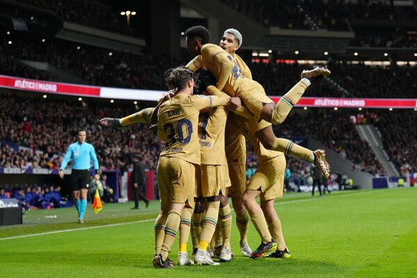 Barcelona derrota al Atlético Madrid y toma distancia en la cima de LaLiga