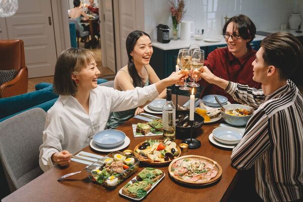 ¿Te excediste en las fiestas y vacaciones?: dejar de comer no es la solución