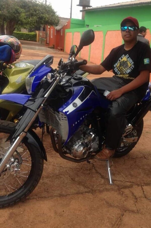 Sujetos armados y encapuchados asesinan a tiros a un joven en la frontera - Radio Imperio