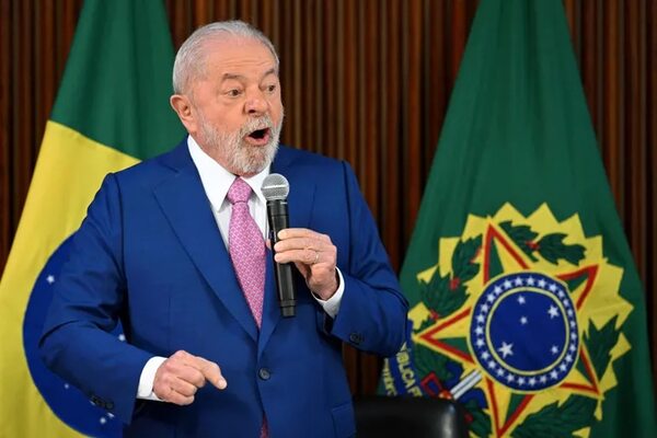 Lula inspecciona en Brasilia los destrozos provocados por bolsonaristas - Mundo - ABC Color