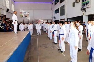 Karate: Ceremonia en Nihon Gakko - Polideportivo - ABC Color