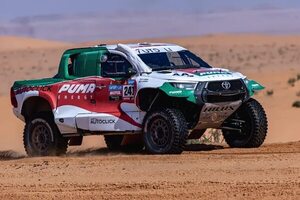 Andrea suma y sigue, Sainz penalizado y Loeb gana la Etapa 8 en Riyadh - ABC Motor 360 - ABC Color