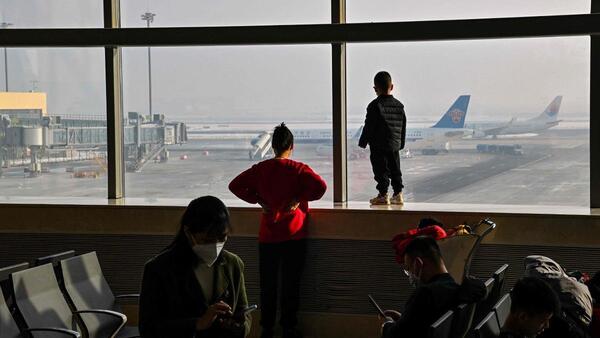 Luego de tres años China retira restricciones fronterizas para viajeros - .::Agencia IP::.