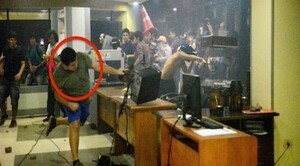 Efraín repudia ataque bolsonarista en Brasil y le recuerdan que sus adeptos incendiaron el Congreso - ADN Digital