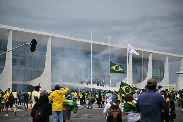 Ataque a instituciones en Brasil, un “golpe muy fuerte y un mensaje muy delicado”