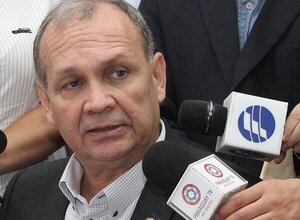 Chat "asado del fin de semana" nunca existió, dice abogado de Mario Ferreiro