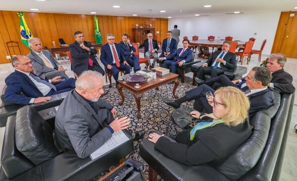Lula y los jefes del poder legislativo y judicial rechazan en un manifiesto conjunto “los actos terroristas, vandálicos, delictivos y golpistas” - ADN Digital