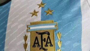 Argentina estrenará camiseta con tres estrellas en Sudamericano Sub 20
