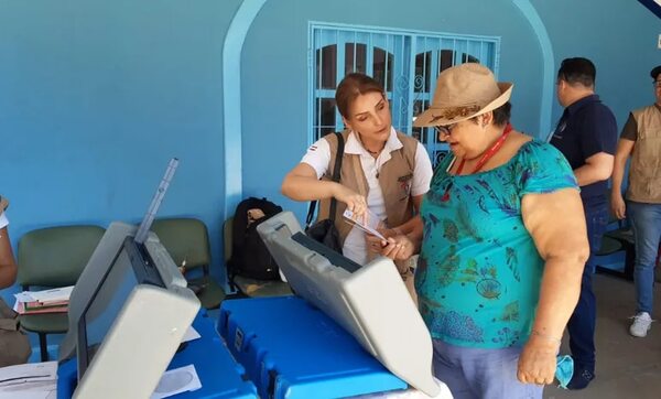 De 263 municipios en todo el país, solamente hay 31 intendentas - Política - ABC Color