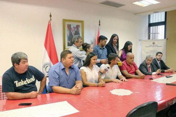 Colorados anunciaron la unificación de sus bancadas en la Cámara de Diputados - El Trueno