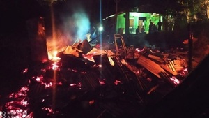 CDE: Muere carbonizado durante incendio de su vivienda - Paraguaype.com