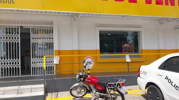 Dos hombres armados asaltan local de venta de pollos en Villa Elisa - Policiales - ABC Color