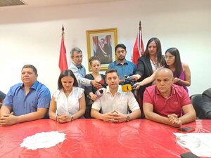 Diario HOY | Unidad de la bancada colorada es un “hito muy importante”, resaltan