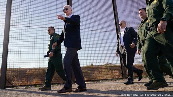 Biden dice que crisis migratoria está "muy bien encaminada"
