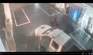 Delincuentes balean a un guardia de seguridad durante intento de asalto en estación de servicios – Diario TNPRESS