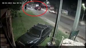 Se quedó sin colectivo, hizo dedo a un motoca y murió tras ser chocado por un borracho
