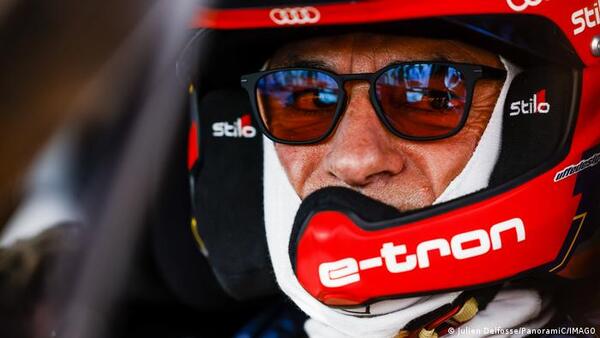 Sainz abandona Rally Dakar y es trasladado al hospital