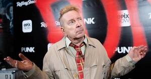 La Nación / Johnny Rotten quiere cantar en Eurovisión con bandera irlandesa
