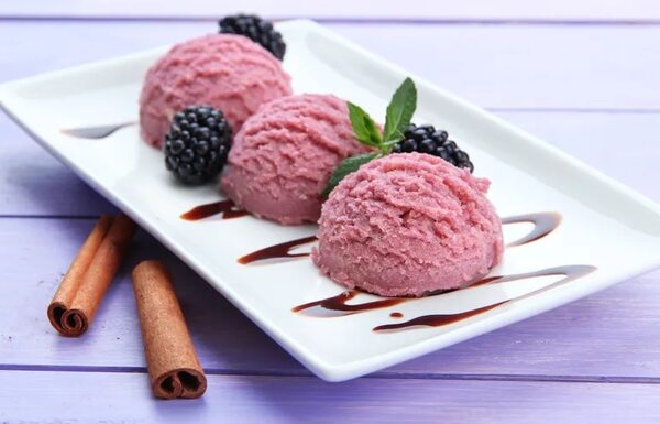 Sabroso y perfecto para los días de calor: helado de banana y mora - Gastronomía - ABC Color