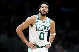 Diario HOY | Tatum y Giannis se lucen en victorias de Celtics y Bucks