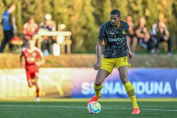 Diario HOY | Haller, del Dortmund, vuelve a jugar tras superar un cáncer