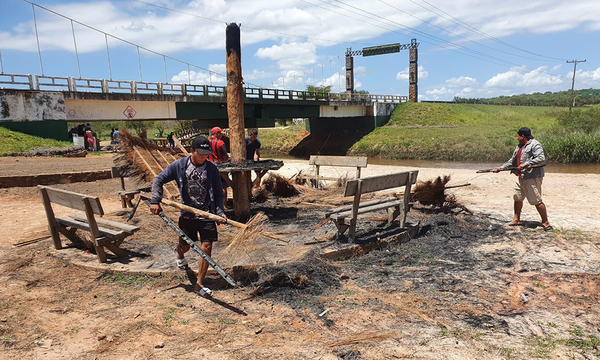 Inadaptados generan destrozos en playa municipal de Yhú - OviedoPress